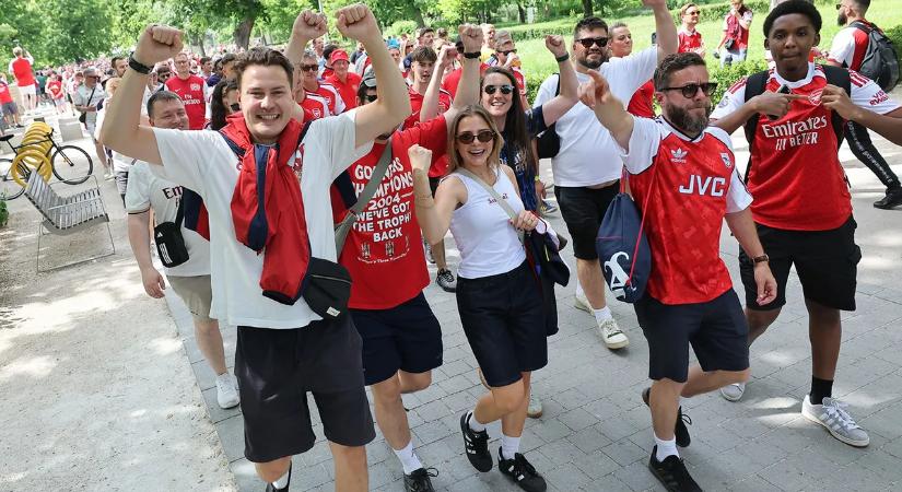 „Fél” Párizs és „fél” London Budapesten – fotók