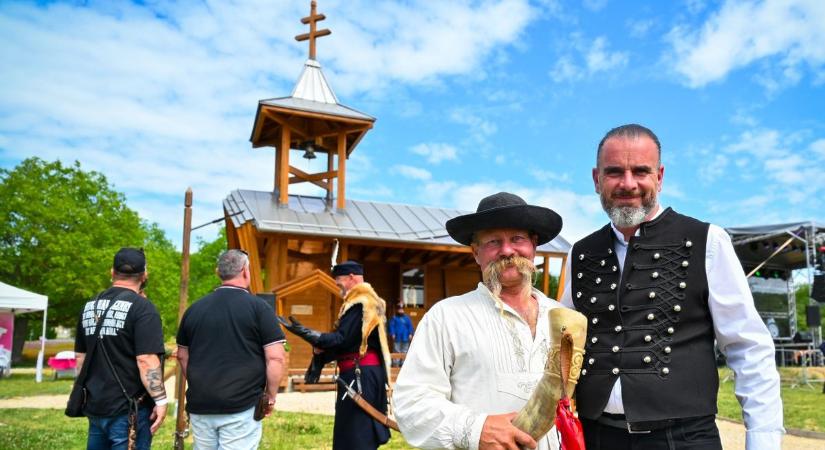 Negyedszer ünneplik az összetartozást Sokorópátkán - fotók