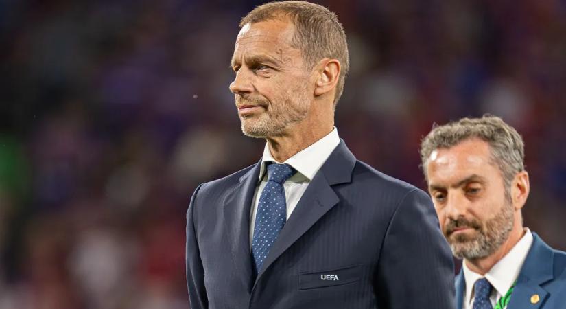 Kellemetlen jelenet a Puskás Arénában, kínos bakit szúrtak ki a budapesti BL-döntő díjátadóján