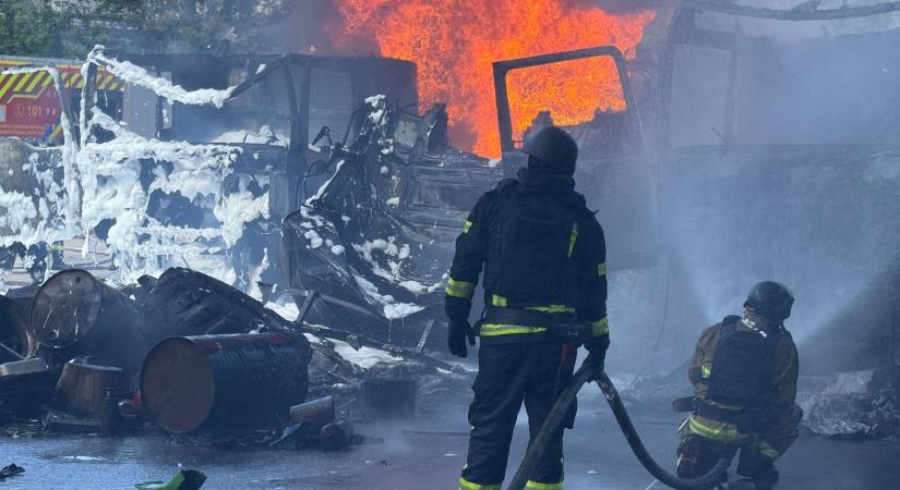 Jelentett a Nemzetközi Atomenergia-ügynökség: nemcsak drón csapódott a zaporizzsjai atomerőműbe, a becsapódás még a falat is átszakította