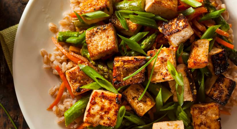 Tofu készítése házilag – pénztárcabarát megoldás és garantáltan egészséges is