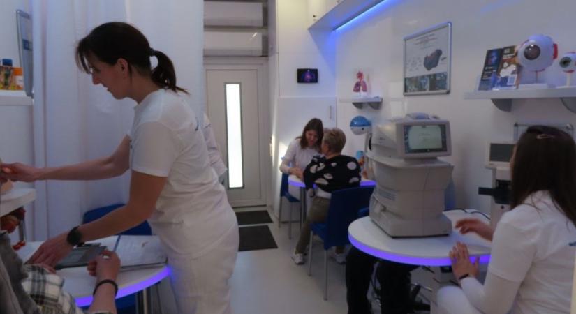 Mobildiagnosztika Csongrádon: egyetlen nap alatt több mint 50 vizsgálaton vehetnek részt a helyiek