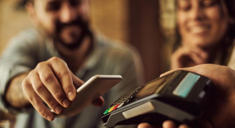 Ennyivel drágulnak a számlák júliustól, ha véget ér a bankszámlastop