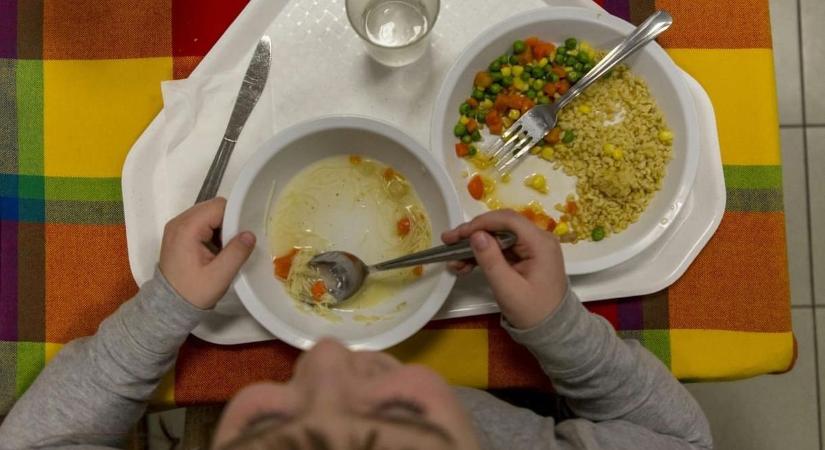 Ingyenes ebéd járhat a gyermeknek a vakáció alatt - egy dátumot nem árt figyelni