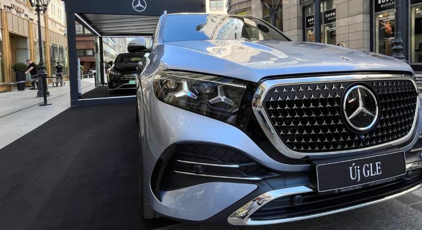 Bemutatkozott Magyarországon a Mercedes-Benz GLE és EQS