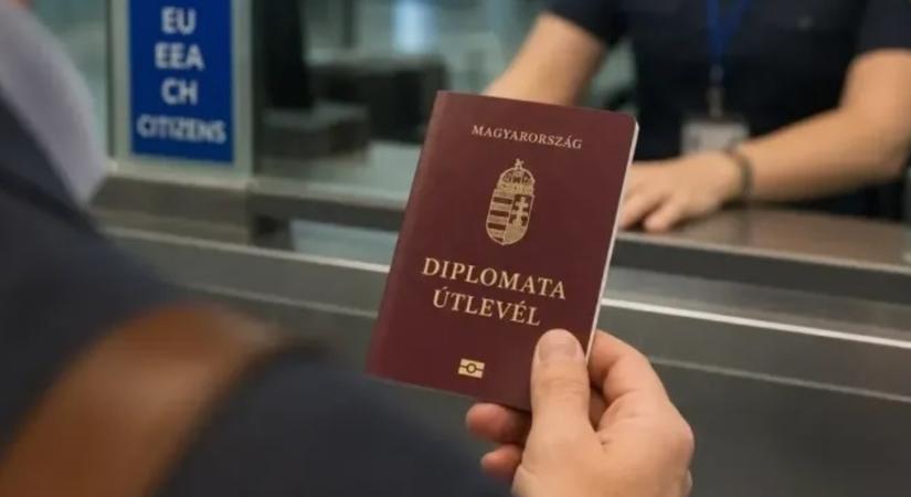 Semjén és Rogán voltak a legaktívabbak a diplomata-útlevelek kiosztásánál