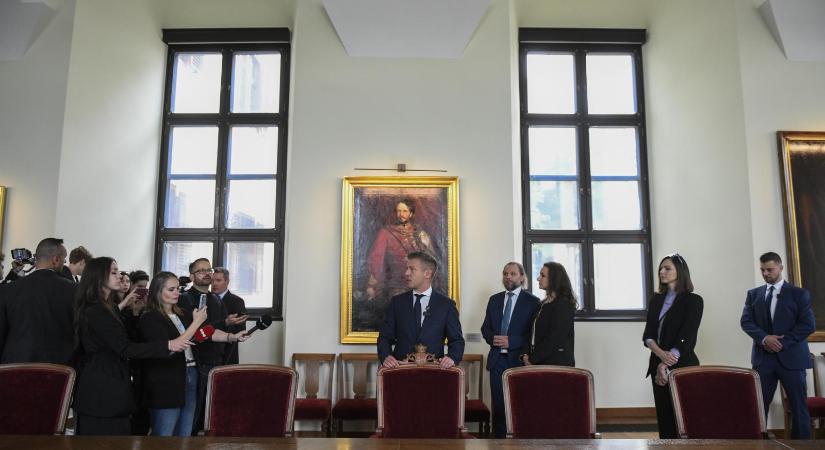 Lévai Katalin: A politika mint közösségi élmény