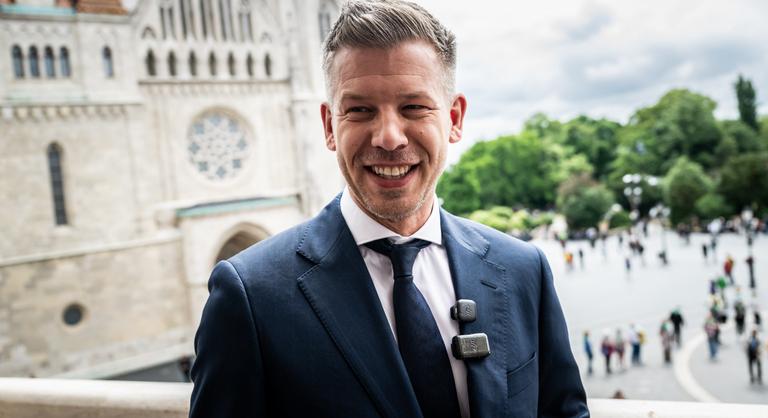 Magyar Péter bejelentette: Ma a gyermekeké a Karmelita