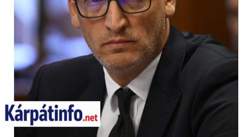 Tarr Zoltán: a kormány elítéli a szabadkai zászlóégetést