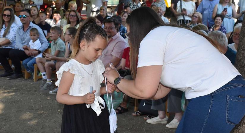 Elbúcsúztak a Zengő ovisai, szeptembertől már az iskola vár a rájuk – galériával