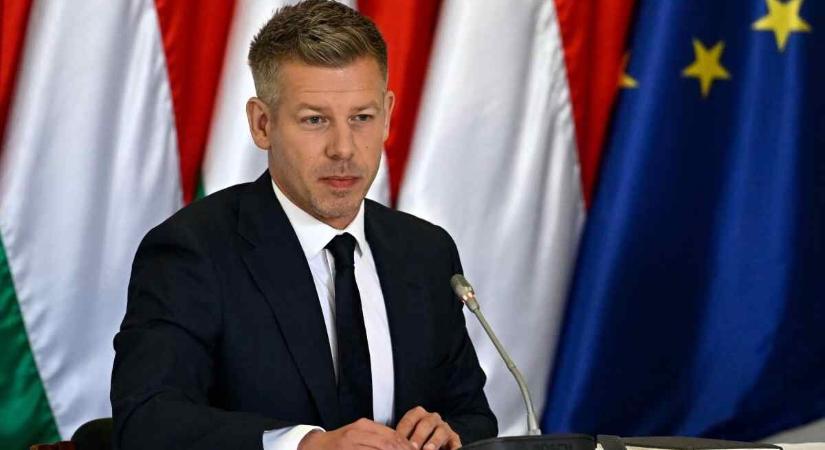 Magyar Péter bejelentette, ma a gyermekeké a Karmelita