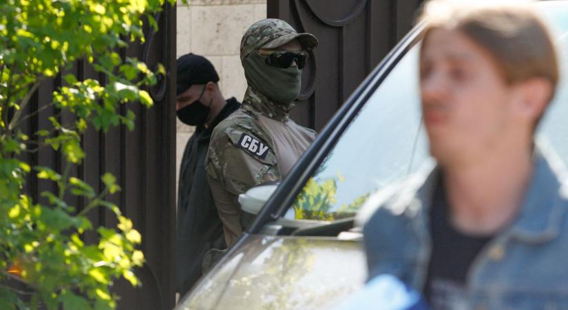 Őrizetbe vettek az ukrán ügyvédnőt, aki pénzért a katonai felmentéseket intézett