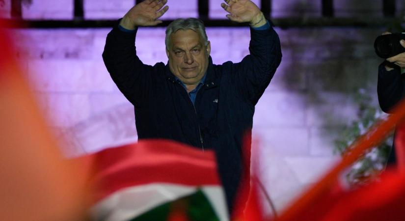 Míg Orbán a BL-döntőt nézte, addig egy belvárosi templomban érte imádkoztak