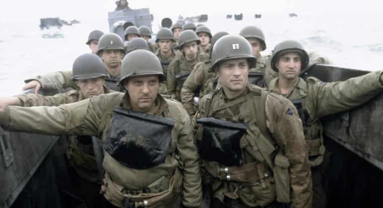 Tom Hanks szerint a második világháború máig rólunk szól