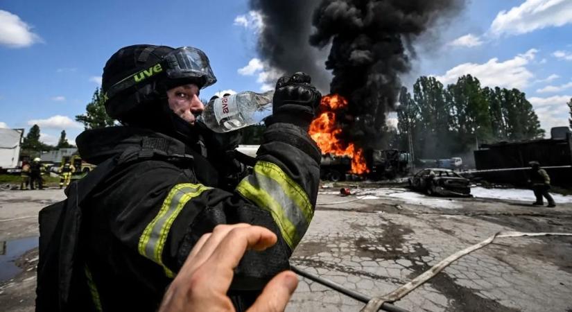 Tomboló drónháború: ismét lángokban áll több orosz régió
