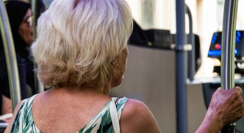 Apró figyelmességből lett példaértékű pillanat a buszon