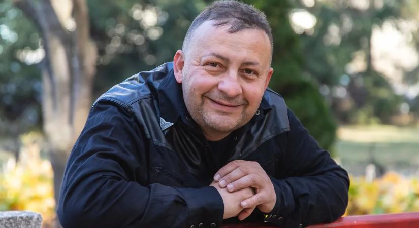 Gáspár Zsolti tizedik alkalommal veszi nyakába az országot: meglepi a gyerekeket!