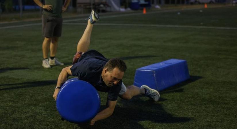 A futócipőtől a sárkányhajóig: ilyen izzasztó sportprogramok várnak Komárom-Esztergomban