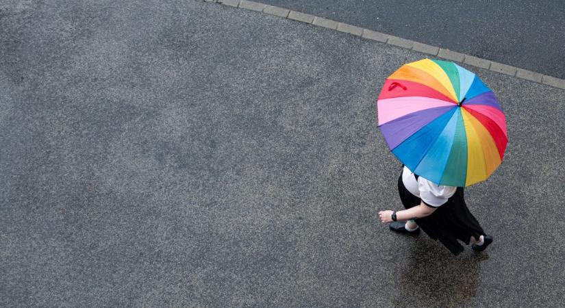 Riasztást adtak ki az érkező zivatarok miatt