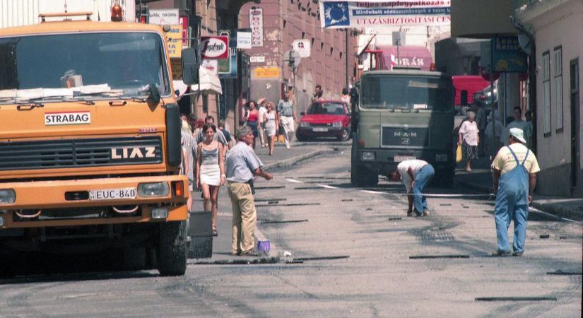 Amikor még Ifával vitték a meleg aszfaltot az útépítésekre – (GALÉRIA!)