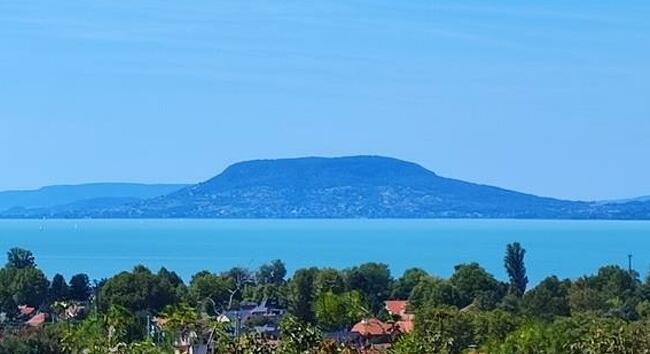 A nyári előfoglalások alapján a Balaton lesz a favorit idén nyáron is