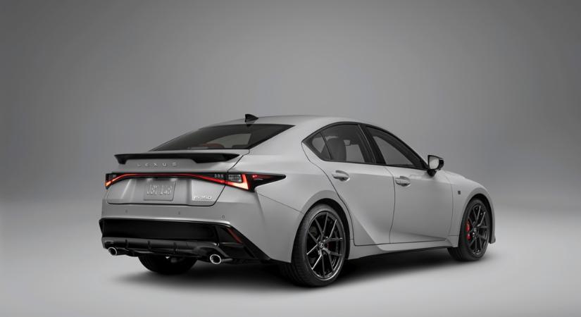Lexus IS 350 – az utolsó mohikán
