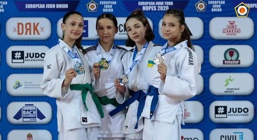 Jön az új judo-generáció – fiatal tatai tehetségek remekeltek Győrben