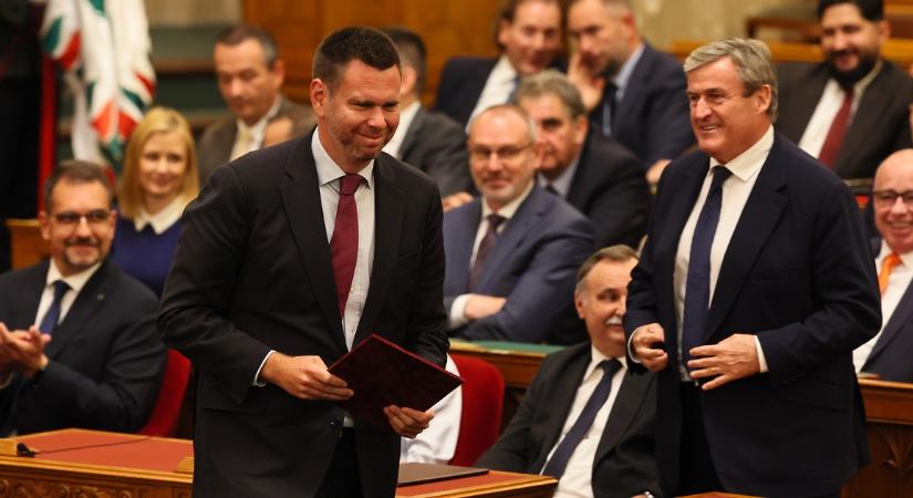 Vitézy Dávid bejelentette: teljesen új Volán–menetrend jön