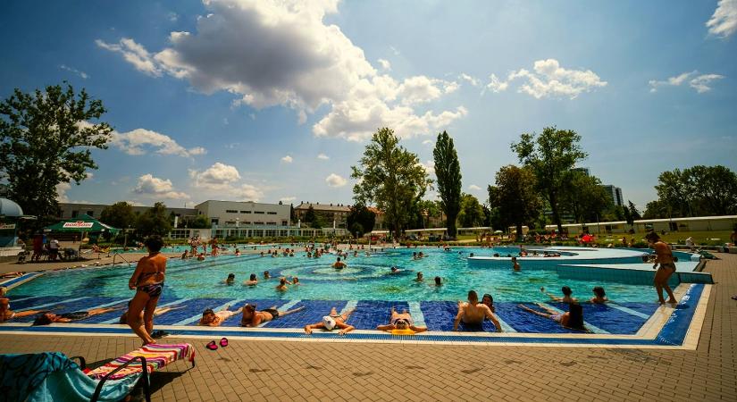 Két budapesti termálstrandon is indul a szezon