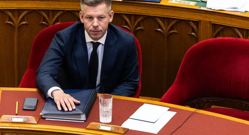 Megkezdődött a helyettes államtitkárok sorsának rendezése, több vezető távozik