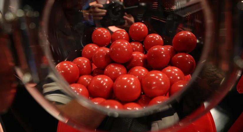 Mutatjuk a hatoslottó negyedmilliárdot érő nyerőszámait