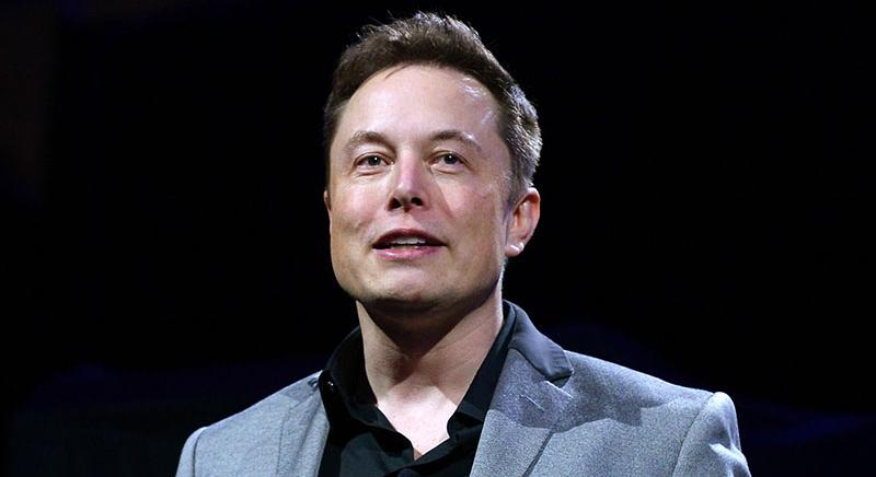Elon Musk könyvben írja meg a SpaceX és a Tesla sikersztoriját