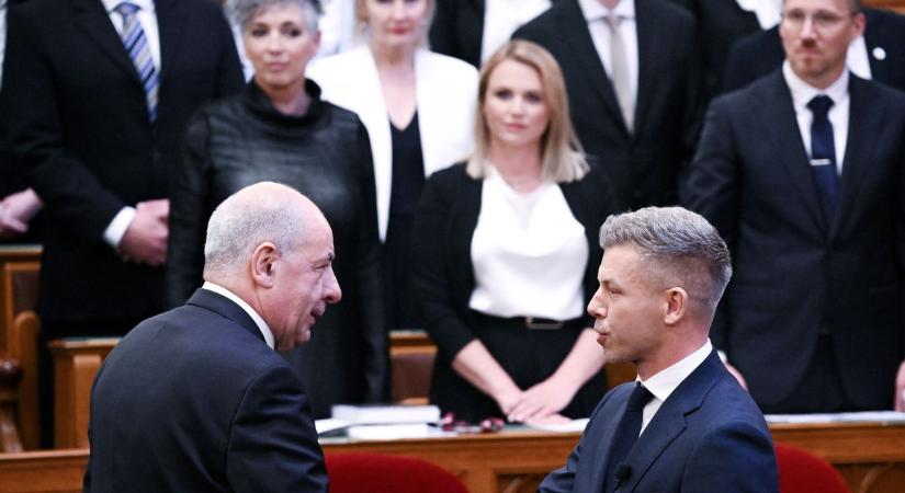 Magyar Péter hétfő reggel „meglátogatja” Sulyok Tamást, ha a köztársasági elnök nem mond le vasárnap