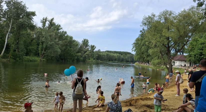 Napsütéses, vidám gyereknap az Aranyparton