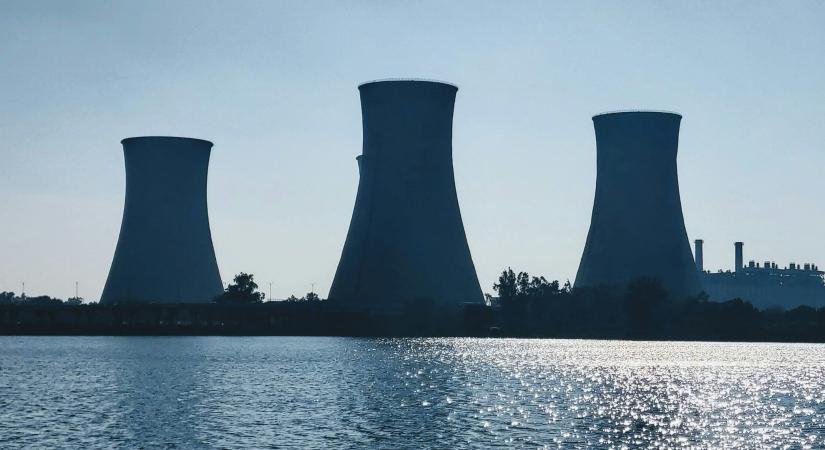 Méterekre a reaktortól robbant a zaporizzsjai atomerőmű területén becsapódó drón