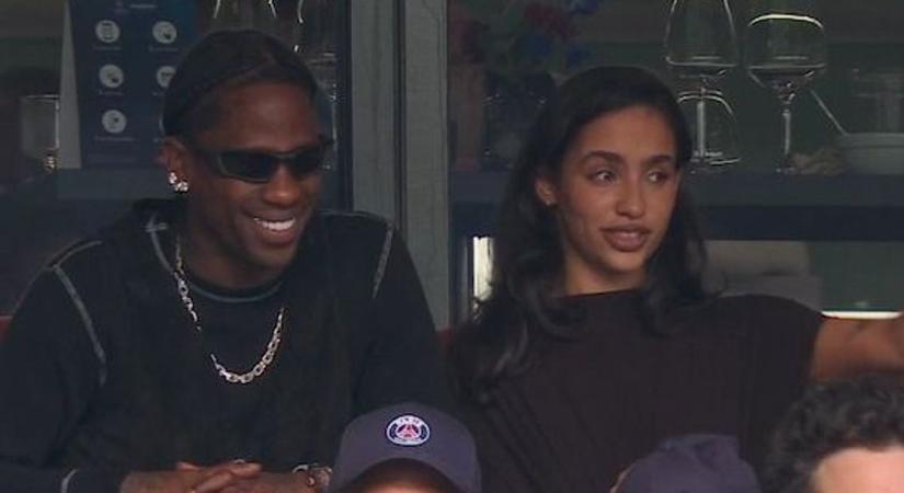 Káoszba fulladt Travis Scott budapesti koncertje: a szupersztár mindössze tíz percet töltött a színpadon