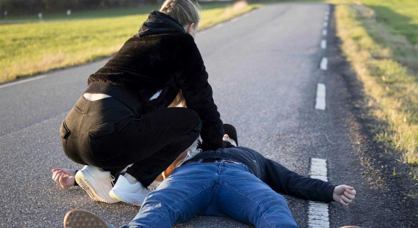 Elsősegélyt nyújtani kötelesség – Mit tegyünk és mit ne, ha életet kell menteni?