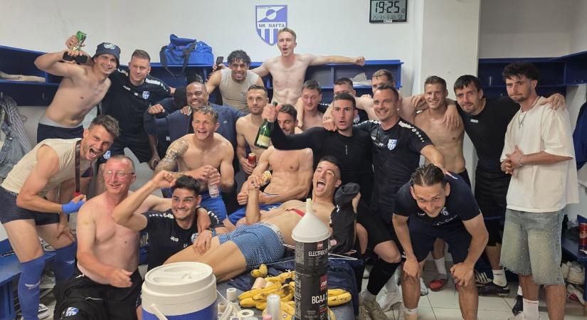 Feljutás három magyarral: Újra élvonalbeli edző lett a nagy legendánk unokája - videó