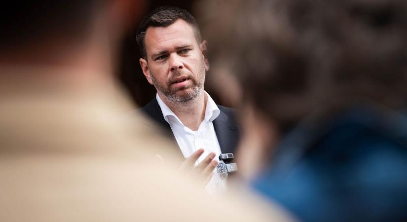 Vitézy rajongott a varsói pályaudvarért, de Lázár hasonló tervét már élesen bírálta