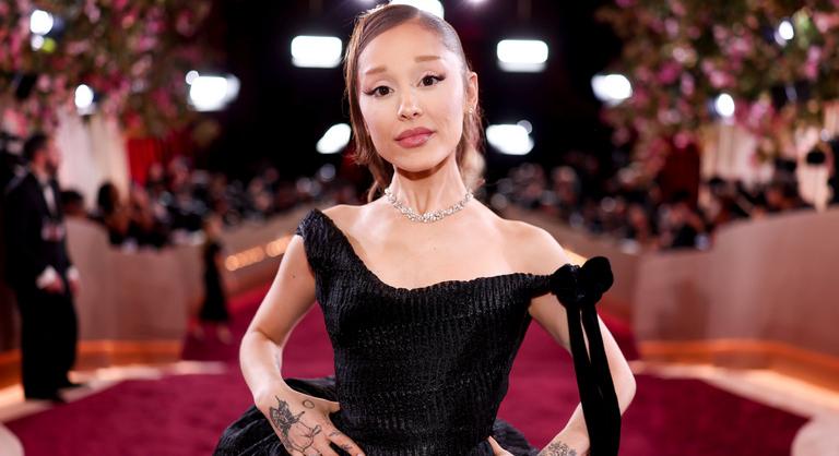Ariana Grande nem gyötrődik tovább, a szemünk előtt támad fel hamvaiból