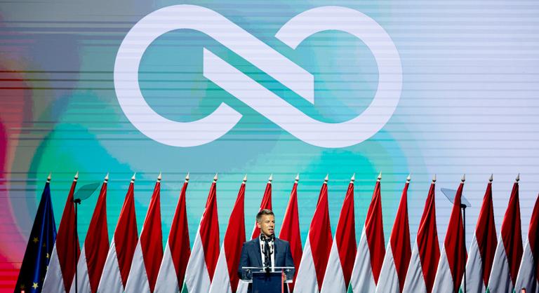 Magyar Péter közzétette a Tisza Párt tavalyi pénzügyi elszámolását