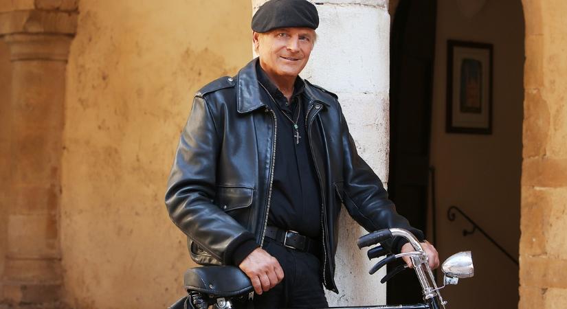 Szívmelengető pillanatok: Terence Hill 87 évesen kamerák elé állt – videó