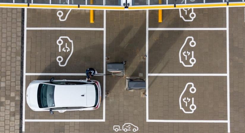 Beszállt a német állam a villanyautó-vásárlásba, azonnal eltűntek a gyártói kedvezmények