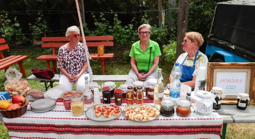 Illatok, ízek és közösség a kemencés napon Döröskén