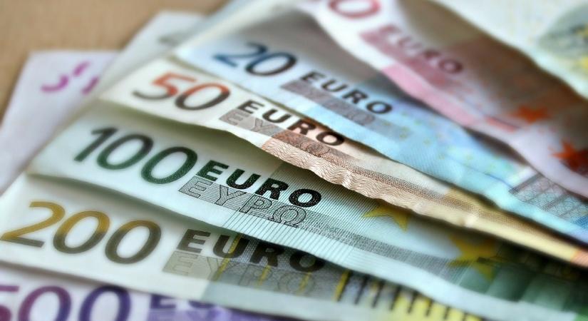 Hamis euróval fizettek Szombathelyen és Vasváron