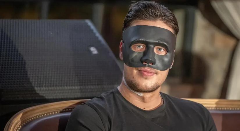 T. Danny: „A saját hamvaimból születtem újjá”