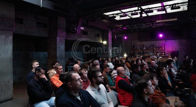 Élő Háromharmadra várunk szerdán a Turbinában