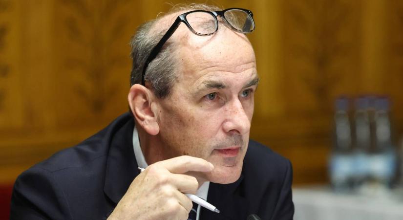 Hegedűs Zsolt négy fia egy képen: a budapesti BL-döntőt együtt nézték