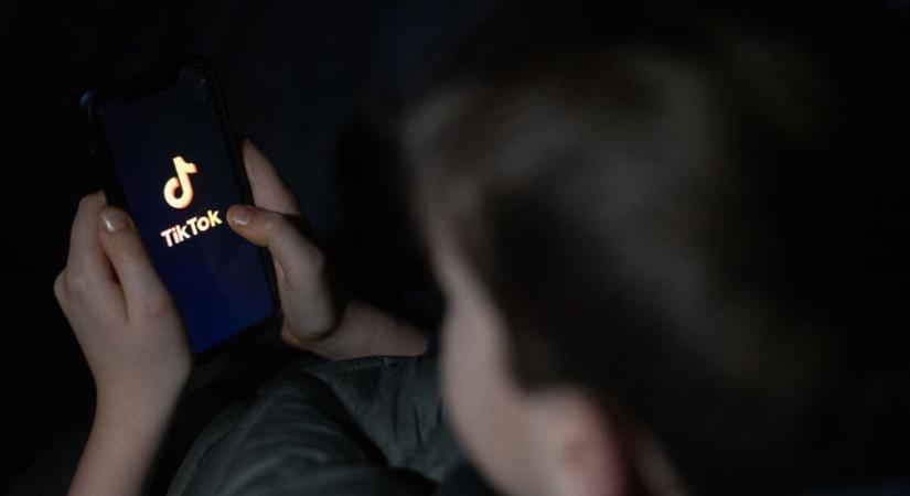 TikTok-kihívás miatt kerülnek kórházba a fiatalok – akár halálos is lehet az allergiagyógyszer-túladagolás
