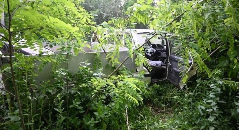 Árokba hajtott az ittas sofőr, még csak be sem volt kötve